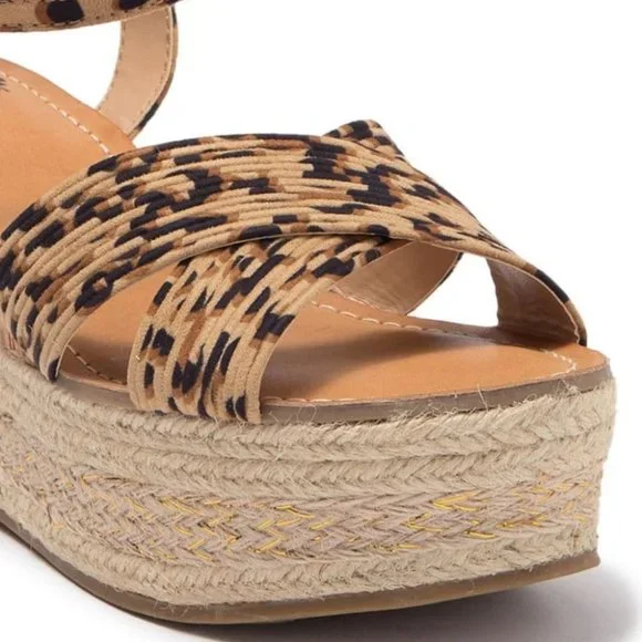 FERGALICIOUS WOMEN’S ESPADRILLE WEDGE SANDALS - Picture 8 of 12